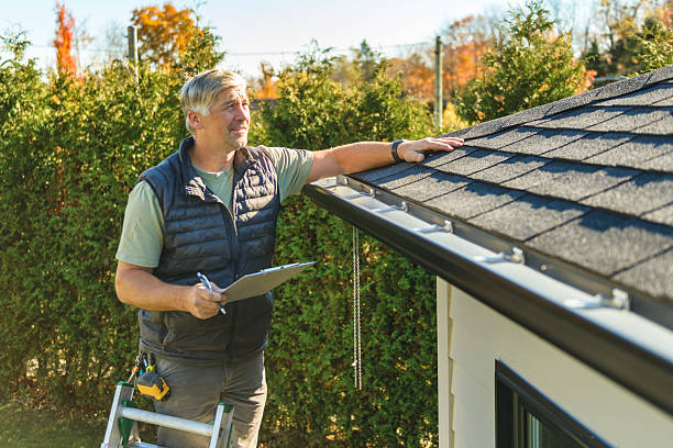 Professional Roofing technician working in Elgin, MN